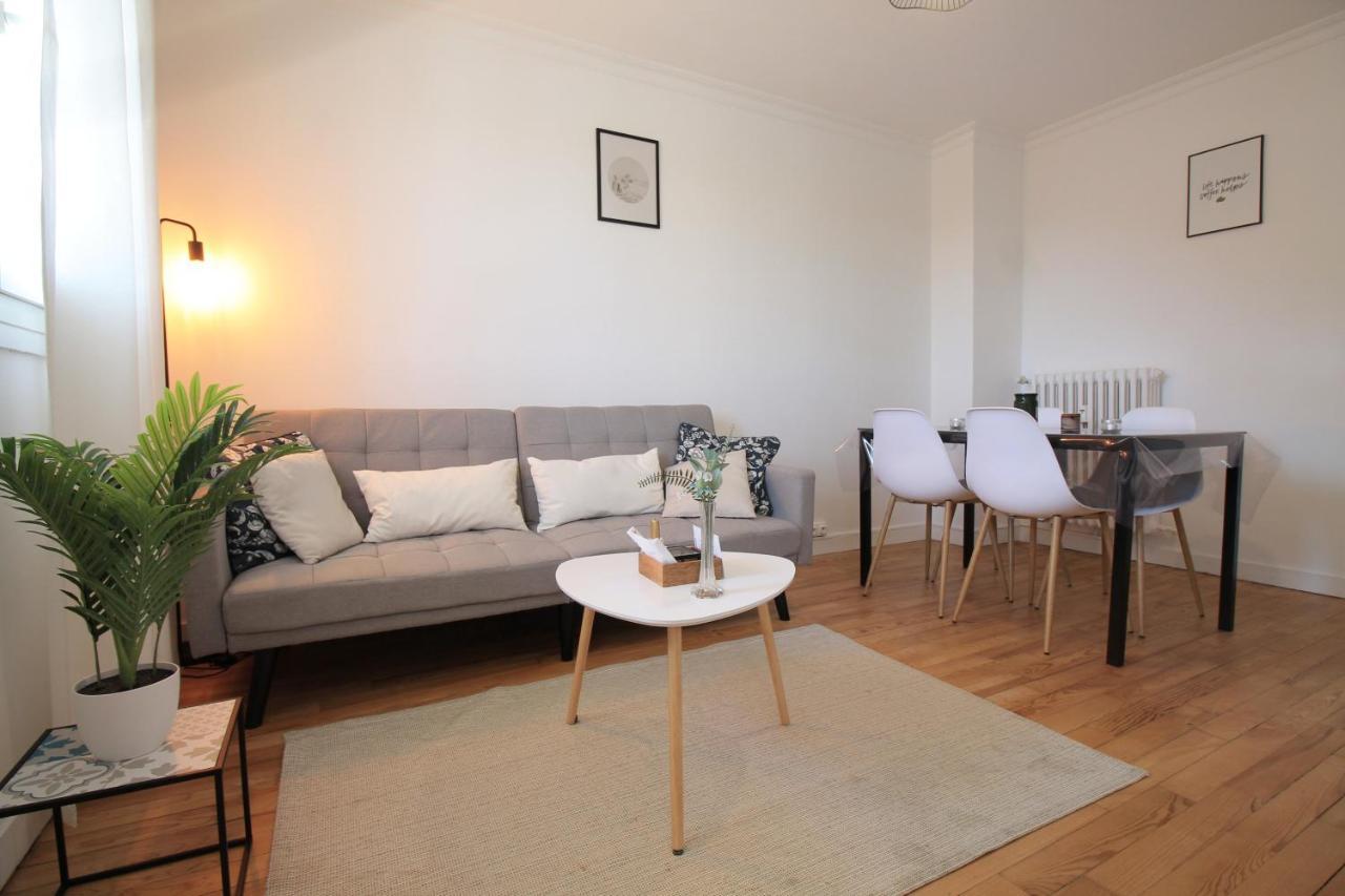 Valley View Retreat: Fully Renovated Apartment with Free Parking and Streaming Pont-Hebert Exterior photo